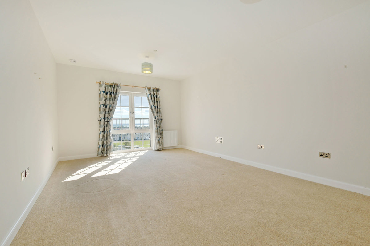 Landale Court 49 (25) 1421